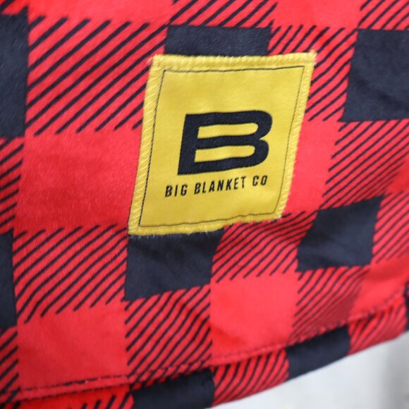 Big Blanket Co. Hideout Hoodie in Red and Black BuffaloPlaid Size Oversized M - Picture 3 of 5